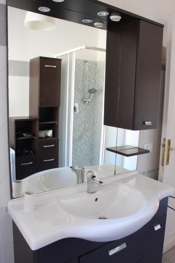 Appartamento Re Di Roma/Cozy Flat For Six Persons Kültér fotó