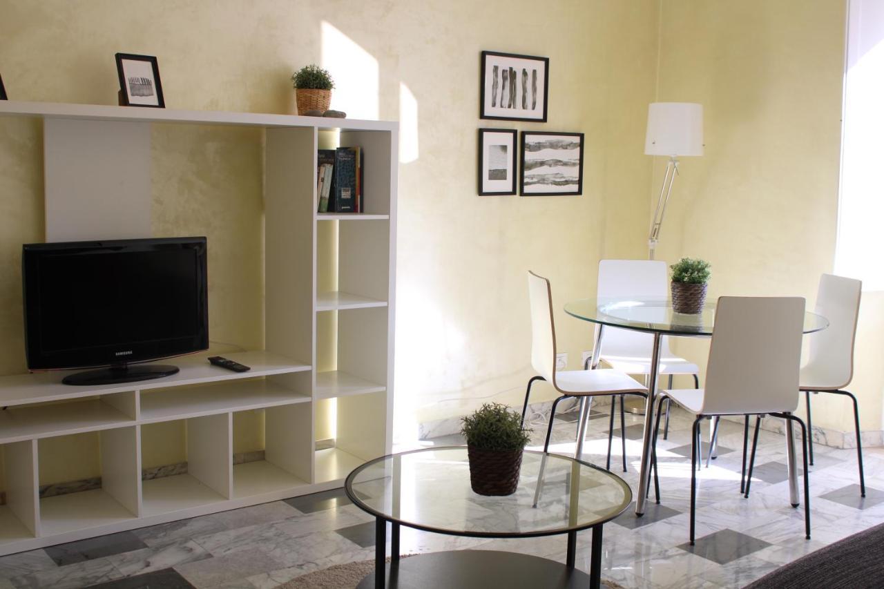 Appartamento Re Di Roma/Cozy Flat For Six Persons Kültér fotó